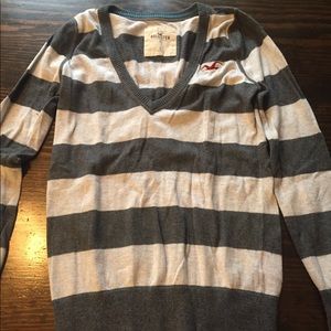 Hollister sweater